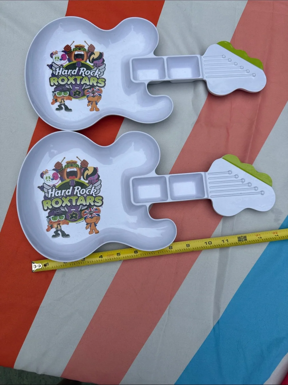 Kids Hard Rock CafeRoxtars Guitar Plate Set of 2